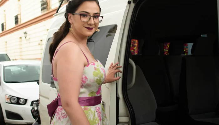 subiendo en transporte